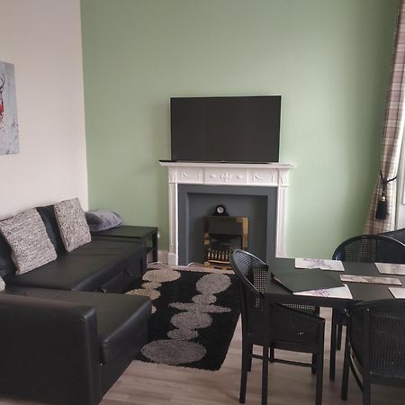 Glasgow City Charlotte Service Aparments ภายนอก รูปภาพ