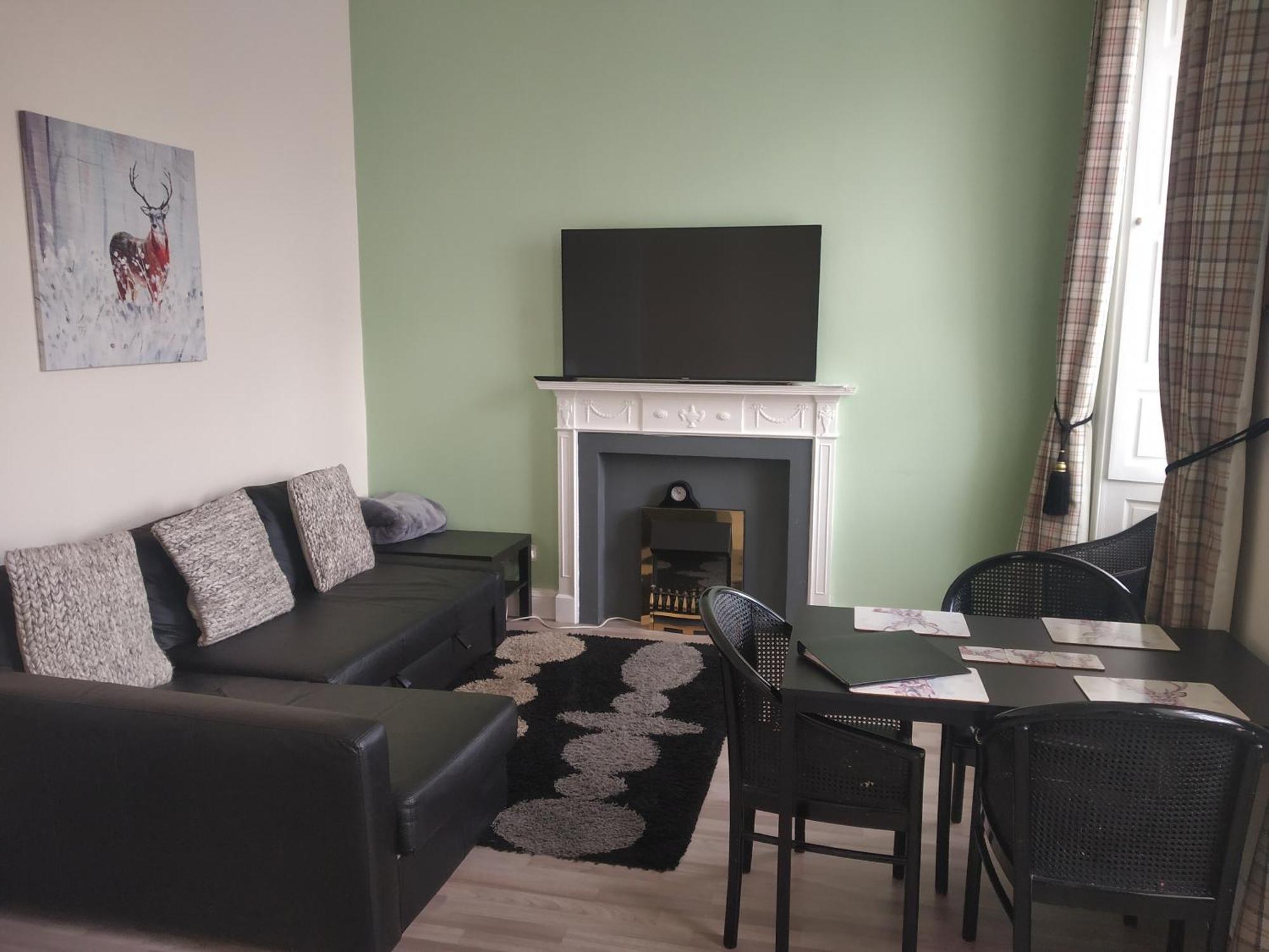 Glasgow City Charlotte Service Aparments ภายนอก รูปภาพ