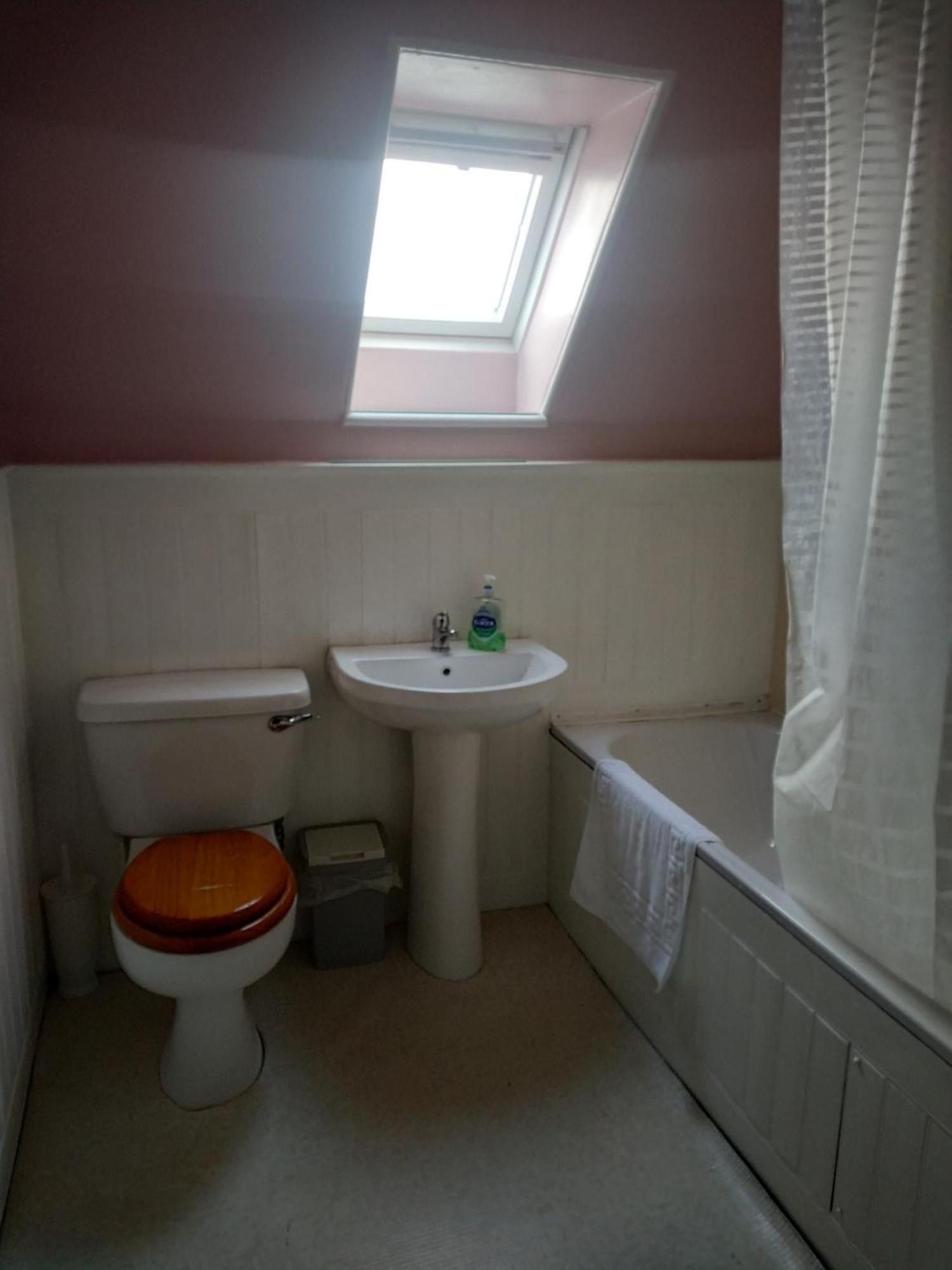 Glasgow City Charlotte Service Aparments ภายนอก รูปภาพ